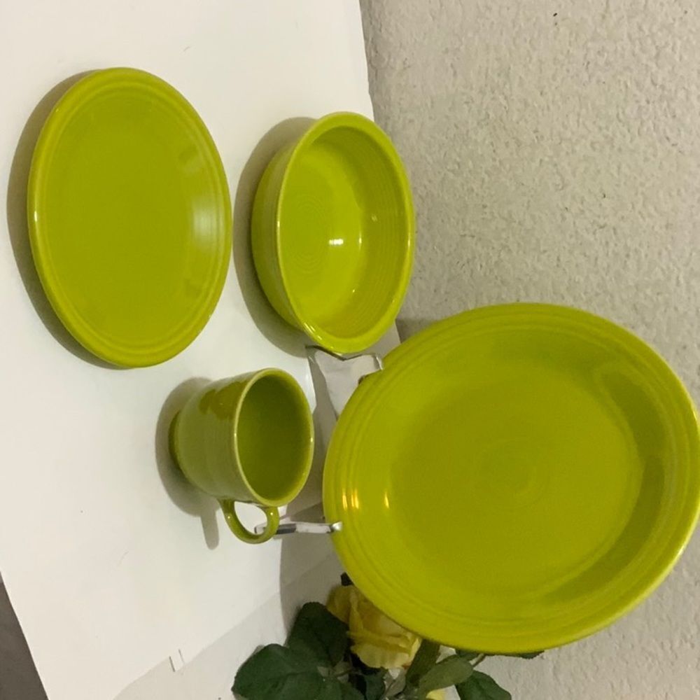 NEW Fiesta Ware Lemongrass 4 pc place setting Homer Laughlin - Picture 2 of 10